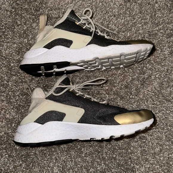 Nike Air Huarache Run Ultra women’s size 8 - Picture 3 of 6